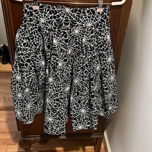 Laura Byrnes spiderweb skirt sz M